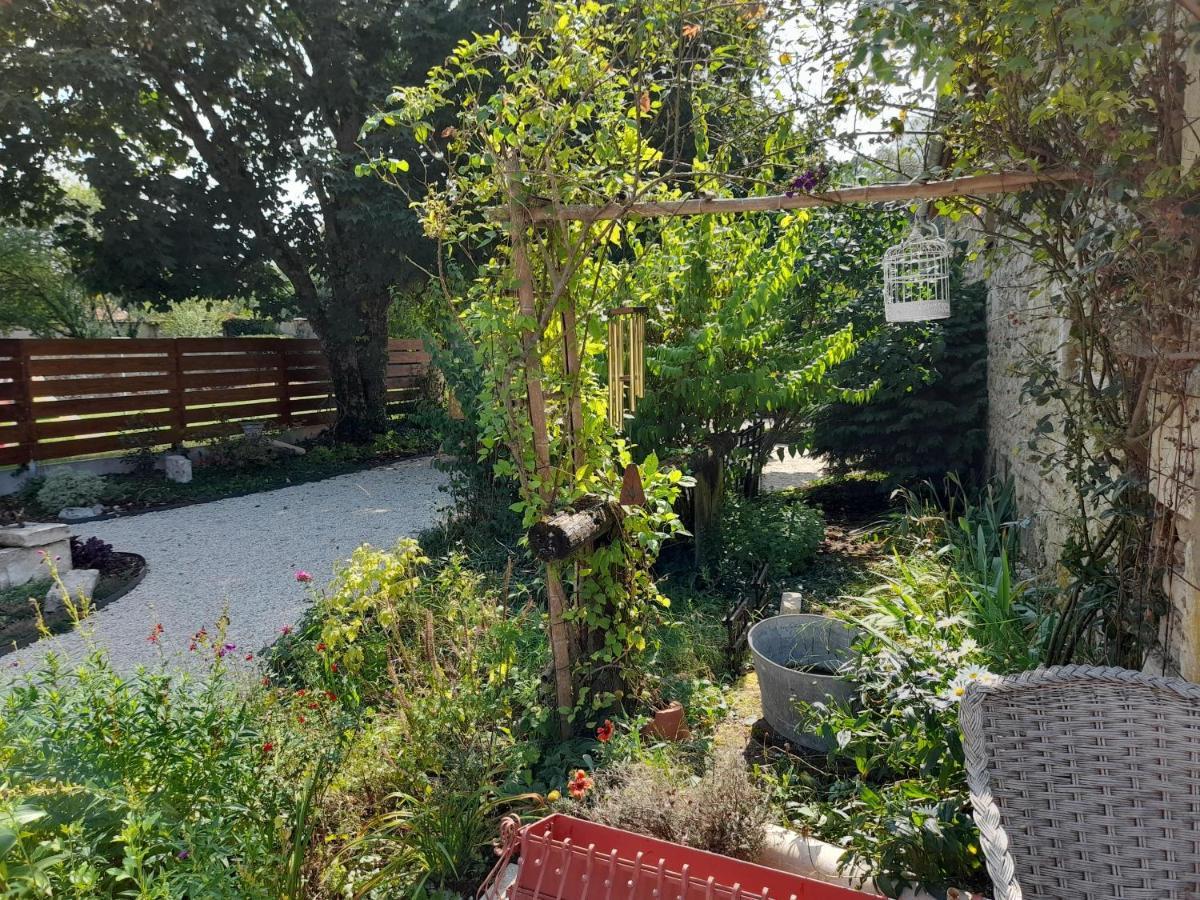 Aux Sources De Ouanne Bed & Breakfast Luaran gambar